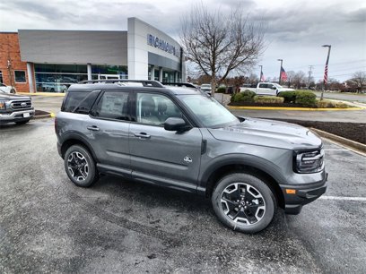 New 2024 Ford Bronco Sport Outer Banks w/ Tech Package