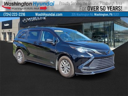 Used 2021 Toyota Sienna LE w/ LE Plus Package