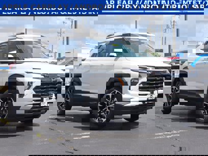 New 2025 Chevrolet TrailBlazer LT w/ LPO, Blackout Package