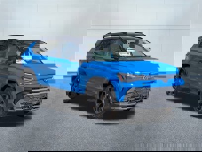 New 2025 Volkswagen Taos SE