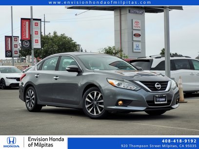 Used 2017 Nissan Altima 2.5 SL w/ Moonroof Package