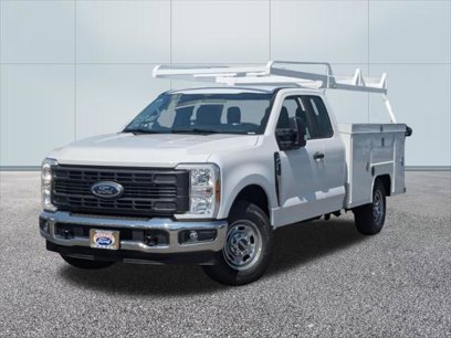 New 2025 Ford F250 XL w/ XL Chrome Package