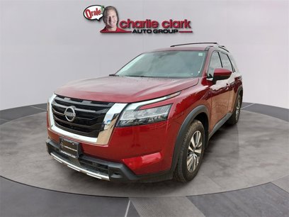 Used 2024 Nissan Pathfinder SL