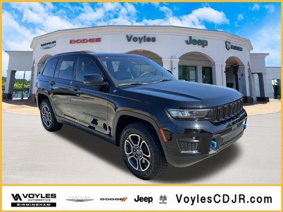 Used 2022 Jeep Grand Cherokee Trailhawk w/ Advanced Protech Group II