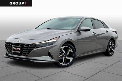 Used 2021 Hyundai Elantra SEL w/ Convenience + Premium Package
