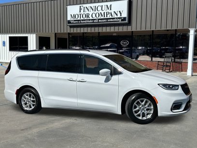 Used 2022 Chrysler Pacifica Touring-L