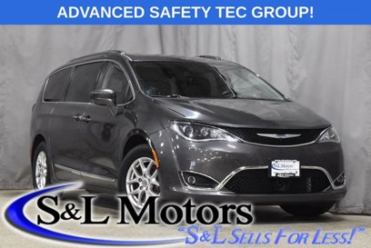 Used 2020 Chrysler Pacifica Touring-L w/ Advanced Safetytec Group