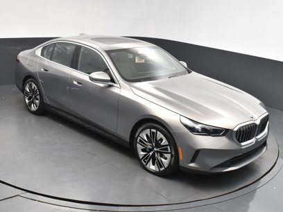 New 2025 BMW 530i w/ Premium Package
