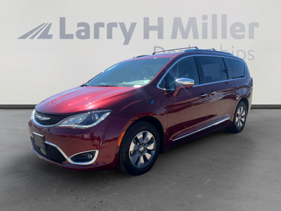 Used 2020 Chrysler Pacifica Limited w/ Advanced Safetytec Group