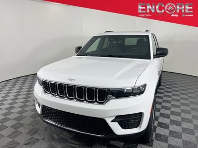 New 2025 Jeep Grand Cherokee Laredo X