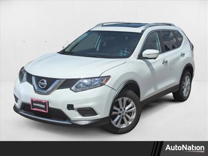 Used 2015 Nissan Rogue SV w/ SV Moonroof Package