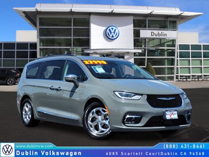Used 2022 Chrysler Pacifica Limited