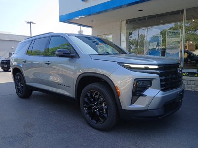 New 2025 Chevrolet Traverse LT w/ Enhanced Driving Package