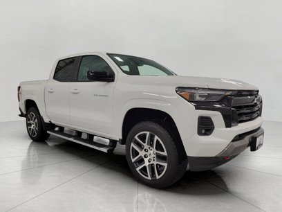 Used 2024 Chevrolet Colorado Z71 w/ Z71 Convenience Package 2