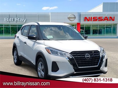 New 2025 Nissan Kicks Play S