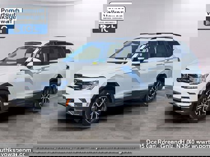 Used 2021 Volkswagen Tiguan SE w/ Panoramic Sunroof Package