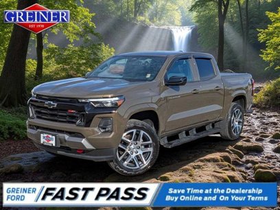 Used 2023 Chevrolet Colorado Z71 w/ Z71 Convenience Package 2