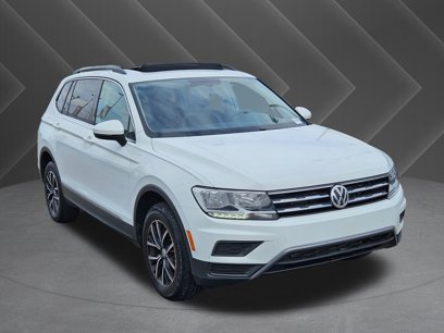 Used 2021 Volkswagen Tiguan SE w/ Panoramic Sunroof Package