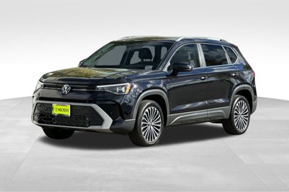 New 2025 Volkswagen Taos SE