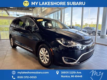 Used 2017 Chrysler Pacifica Touring-L