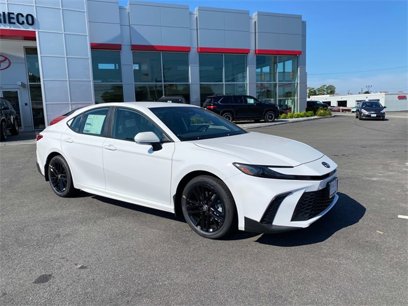 New 2025 Toyota Camry SE