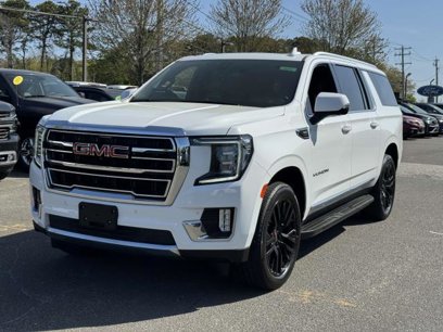 Used 2022 GMC Yukon XL SLT w/ SLT Premium Package