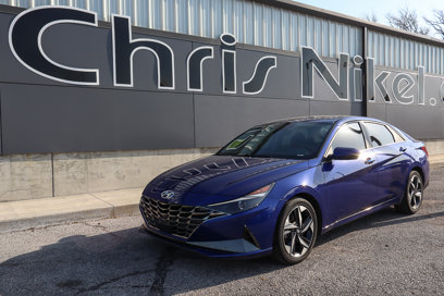 Used 2021 Hyundai Elantra SEL w/ Convenience + Premium Package