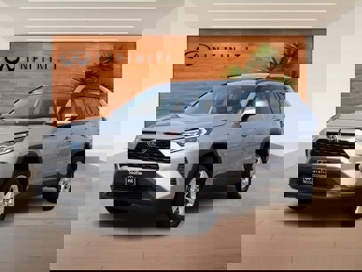 Used 2021 Toyota RAV4 XLE w/ XLE Grade Weather Package