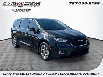 New 2024 Chrysler Pacifica Limited