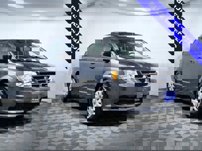 Used 2019 Dodge Grand Caravan SE w/ Rear Park Assist Package