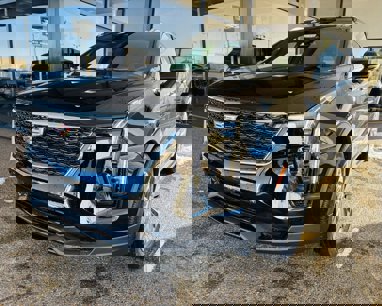 New 2025 Cadillac XT4 Premium Luxury w/ Cold Weather Package