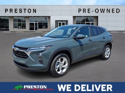 Used 2025 Chevrolet Trax LS w/ LS Convenience Package