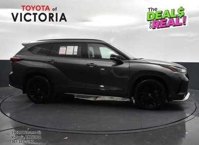 Used 2023 Toyota Highlander L
