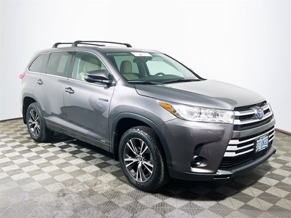 Certified 2017 Toyota Highlander LE