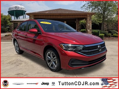 Used 2023 Volkswagen Jetta SE w/ Panoramic Sunroof Package