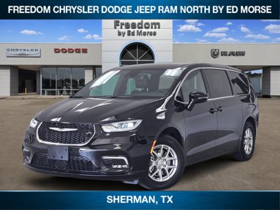 New 2026 Chrysler Pacifica Select