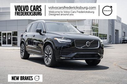 Used 2021 Volvo XC90 T6 Momentum w/ Advanced Package