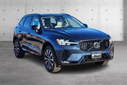 New 2025 Volvo XC60 B5 Core w/ Protection Package Premier