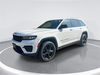 Used 2022 Jeep Grand Cherokee Altitude