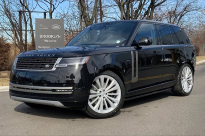 New 2025 Land Rover Range Rover SE