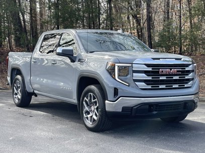New 2025 GMC Sierra 1500 SLE
