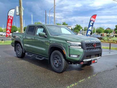 New 2025 Nissan Frontier PRO-4X w/ Pro Premium Package