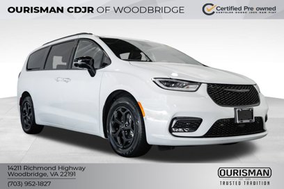 Certified 2024 Chrysler Pacifica Premium