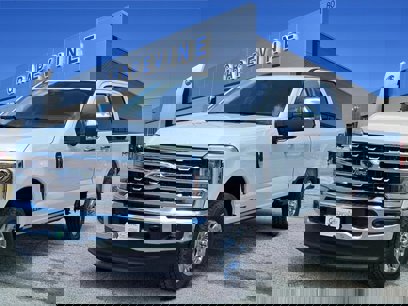 New 2025 Ford F350 Lariat w/ Lariat Ultimate Package