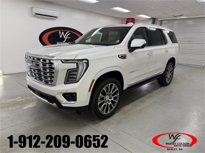New 2025 GMC Yukon Denali w/ Sun & Power Step Package