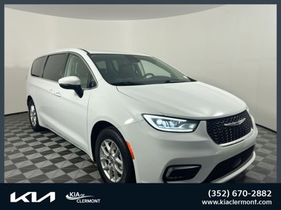 Used 2023 Chrysler Pacifica Touring-L