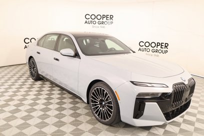 New 2025 BMW 760i xDrive