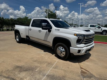 Used 2024 Chevrolet Silverado 3500 High Country w/ Technology Package