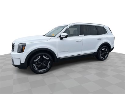 Used 2024 Kia Telluride S w/ S Sunroof Package