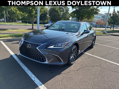 New 2025 Lexus ES 300h w/ Premium Package